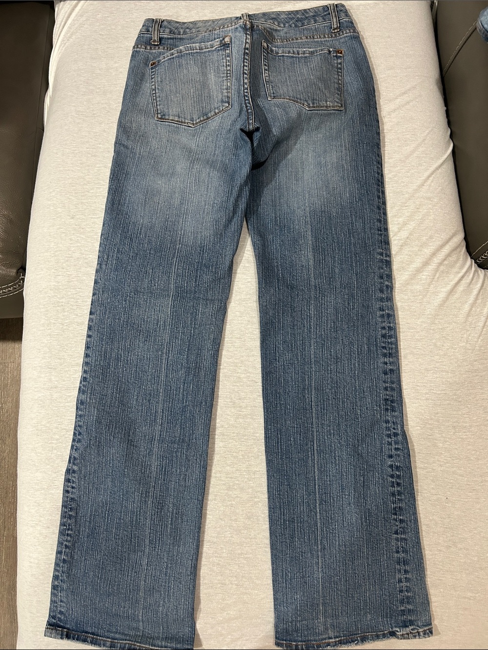 WHBM Classic Women's Blue Bootcut Jeans Sz 6R/30x32 - Picture 6 of 7